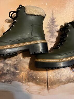 Women’s Olive Green Marc Fisher rain boots US 7